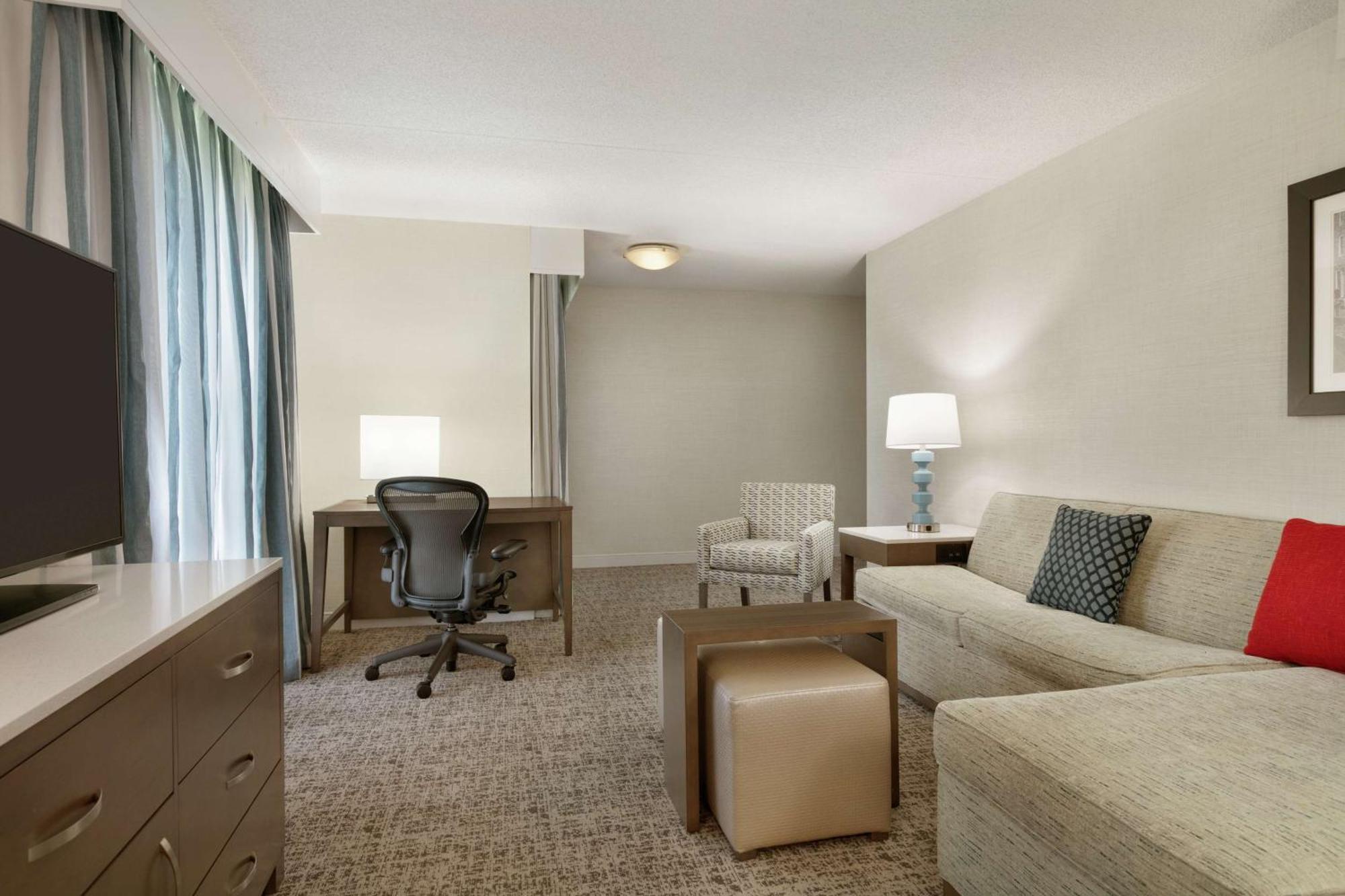 Embassy Suites By Hilton Philadelphia Valley Forge Wayne Exteriér fotografie