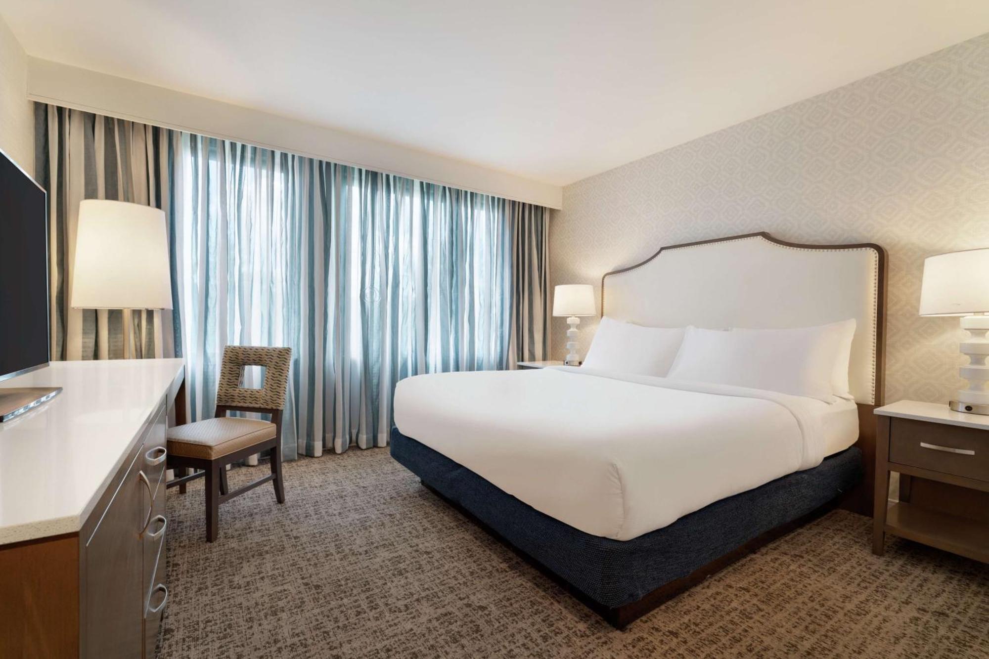 Embassy Suites By Hilton Philadelphia Valley Forge Wayne Exteriér fotografie