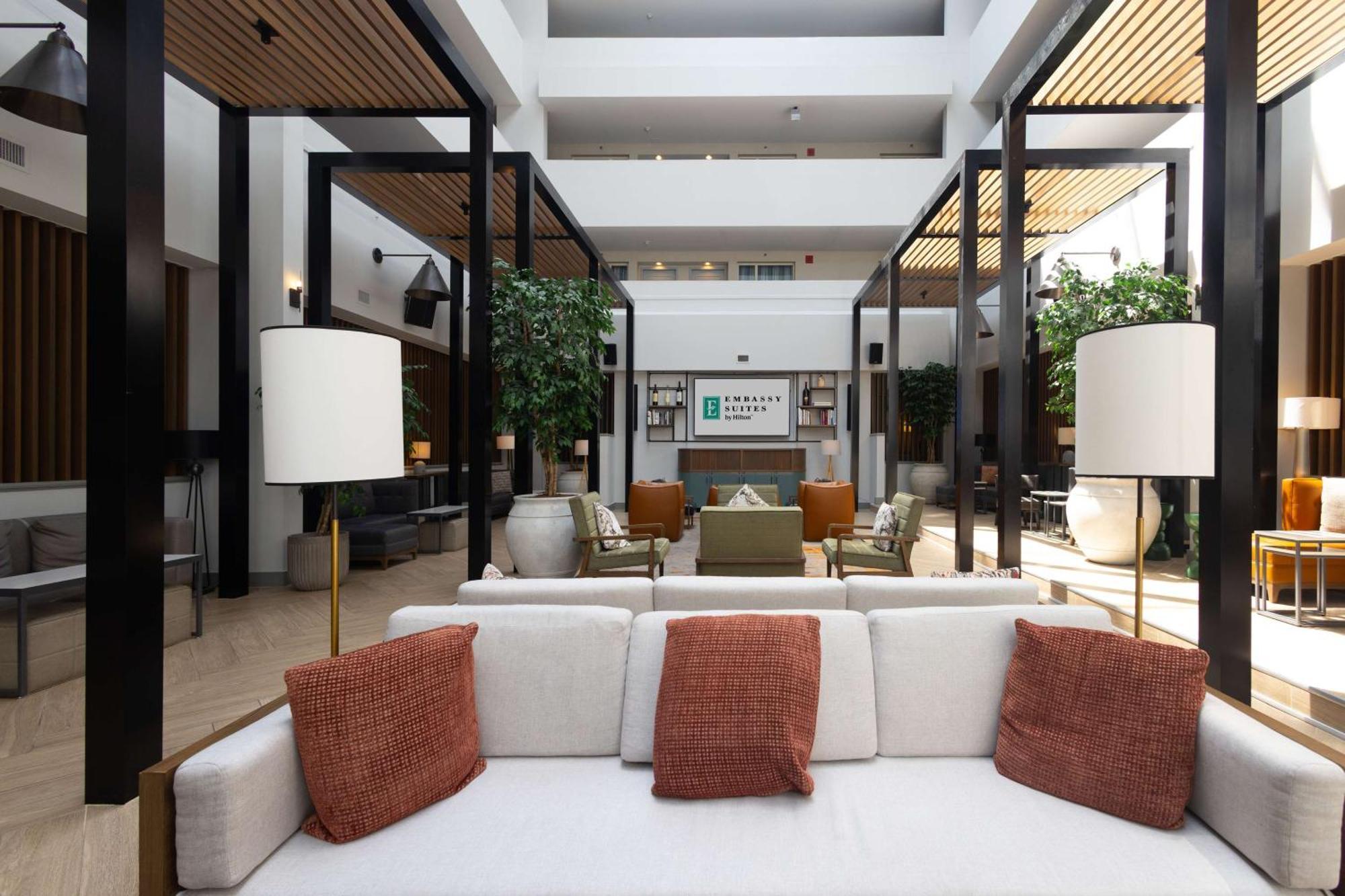 Embassy Suites By Hilton Philadelphia Valley Forge Wayne Exteriér fotografie